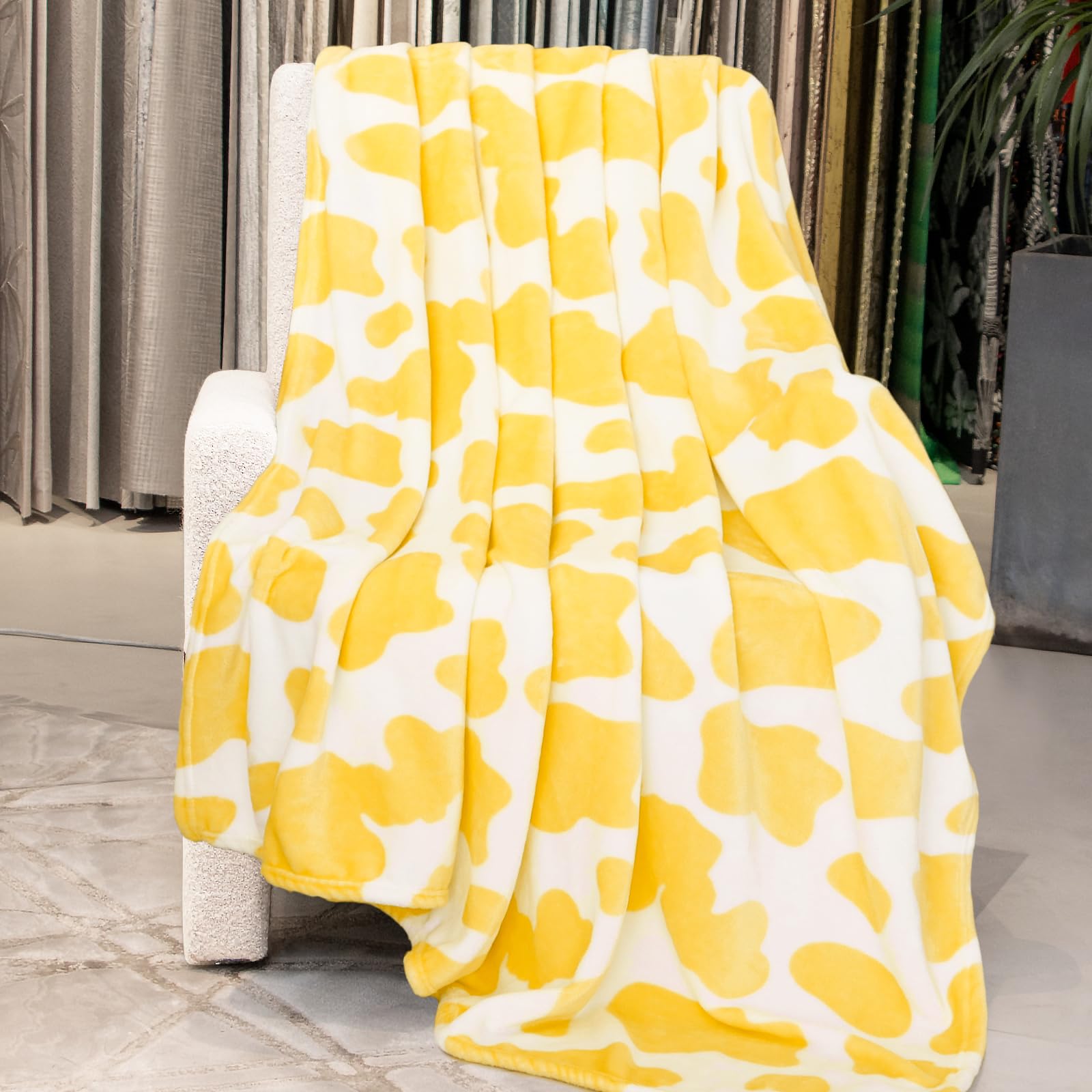 Small Throw Blanket for Kids Toddlers, Ultra Soft Warm Fuzzy Fleece Baby Blankets for Boys Girls, Nursery Throws for Crib Stroller Car Playroom Decor, Birthday Gifts 40x50inches