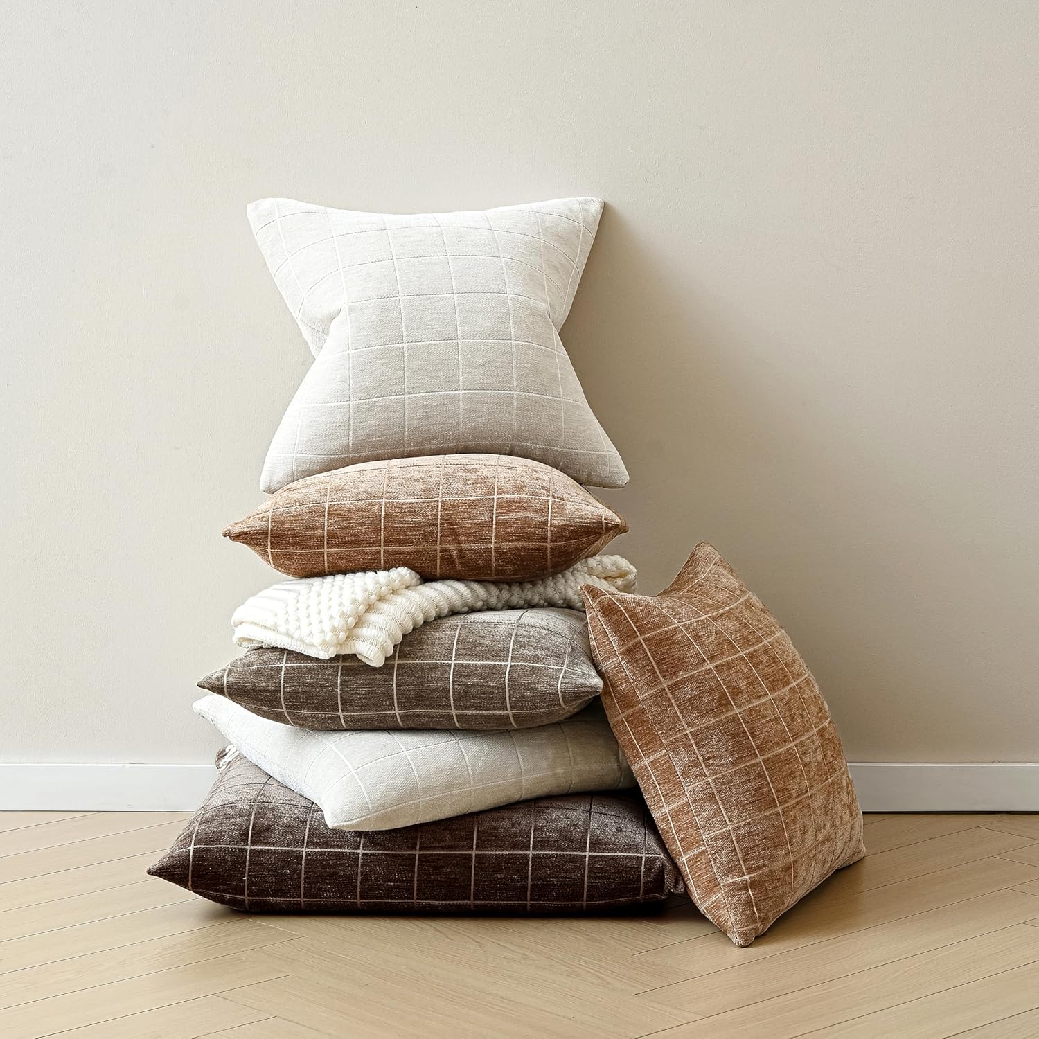 Decorative Chenille Plaid Throw Pillow Covers 18x18 Inch Set of 2 Vintage Check Couch Pillows Neutral Boho Farmhouse Cushion Covers Modern Home Decor for Sofa Bed Living Room Taupe Grey