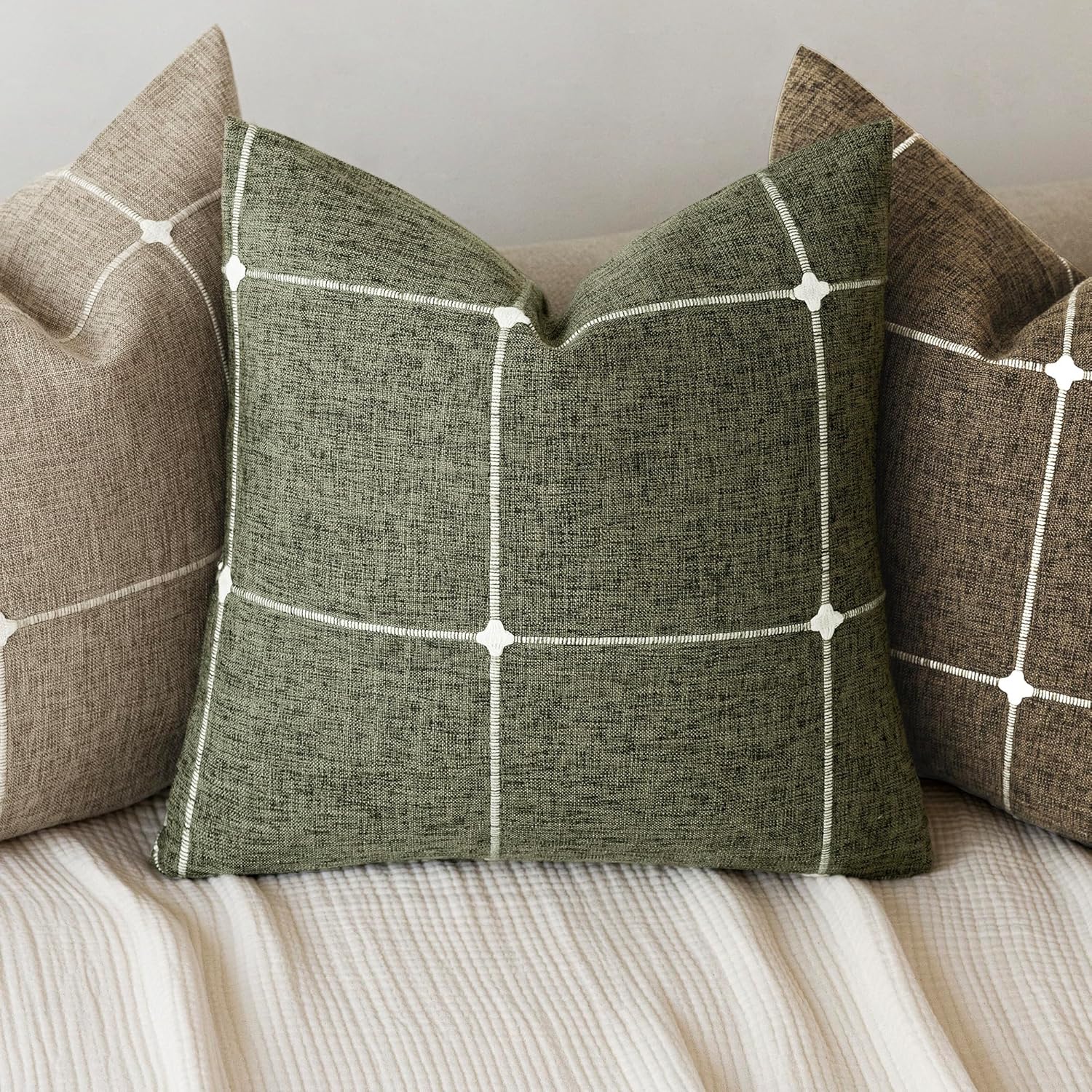 Foindtower Pack of 2 Decorative Faux Linen Jacquard Check Throw Pillow Covers Farmhouse Cushion Cover with Grid Textured Accent Pillowcase for Couch Sofa Living Room Home Decor,20×20 Inch,Olive Green