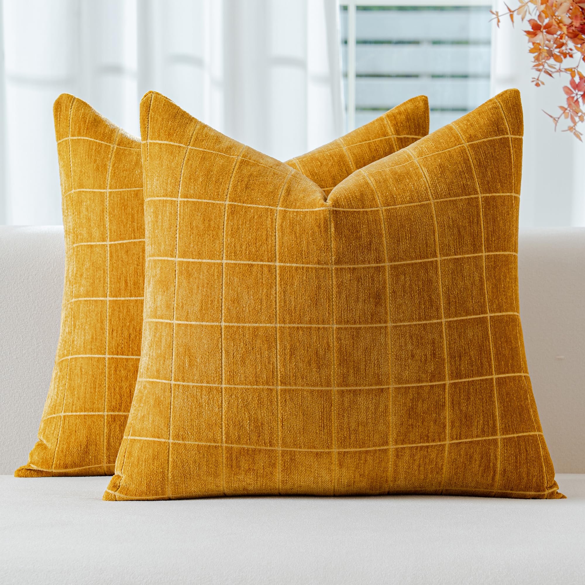 Decorative Chenille Plaid Throw Pillow Covers 18x18 Inch Set of 2 Vintage Check Couch Pillows Neutral Boho Farmhouse Cushion Covers Modern Home Decor for Sofa Bed Living Room Taupe Grey
